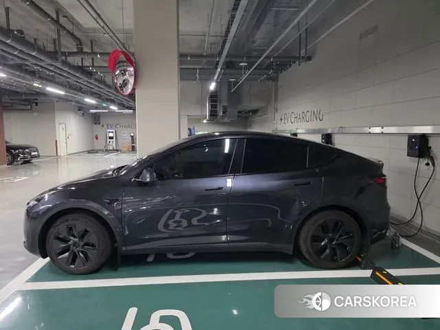 Tesla Model Y id 3739270 из Кореи 11