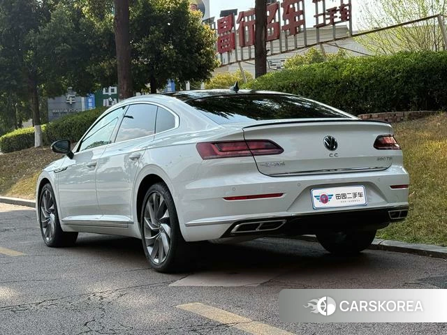 Volkswagen CC 2023 Белый из Китая, фото 4