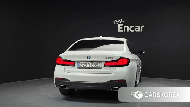 BMW 5 Series (G30) id 3923904 из Кореи 14