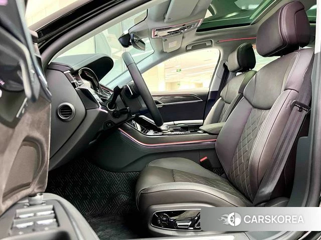 Audi A8 2024 Черный из Китая, фото 4