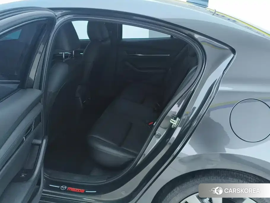 Mazda 3 id 4553757 из Китая 10