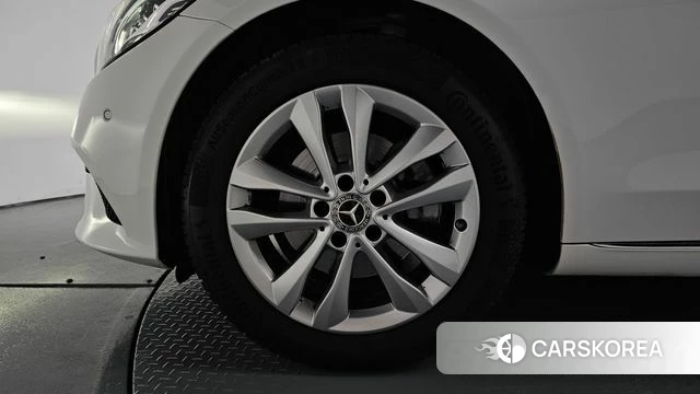 Mercedes-Benz C-Class W205 id 4586822 из Кореи 28
