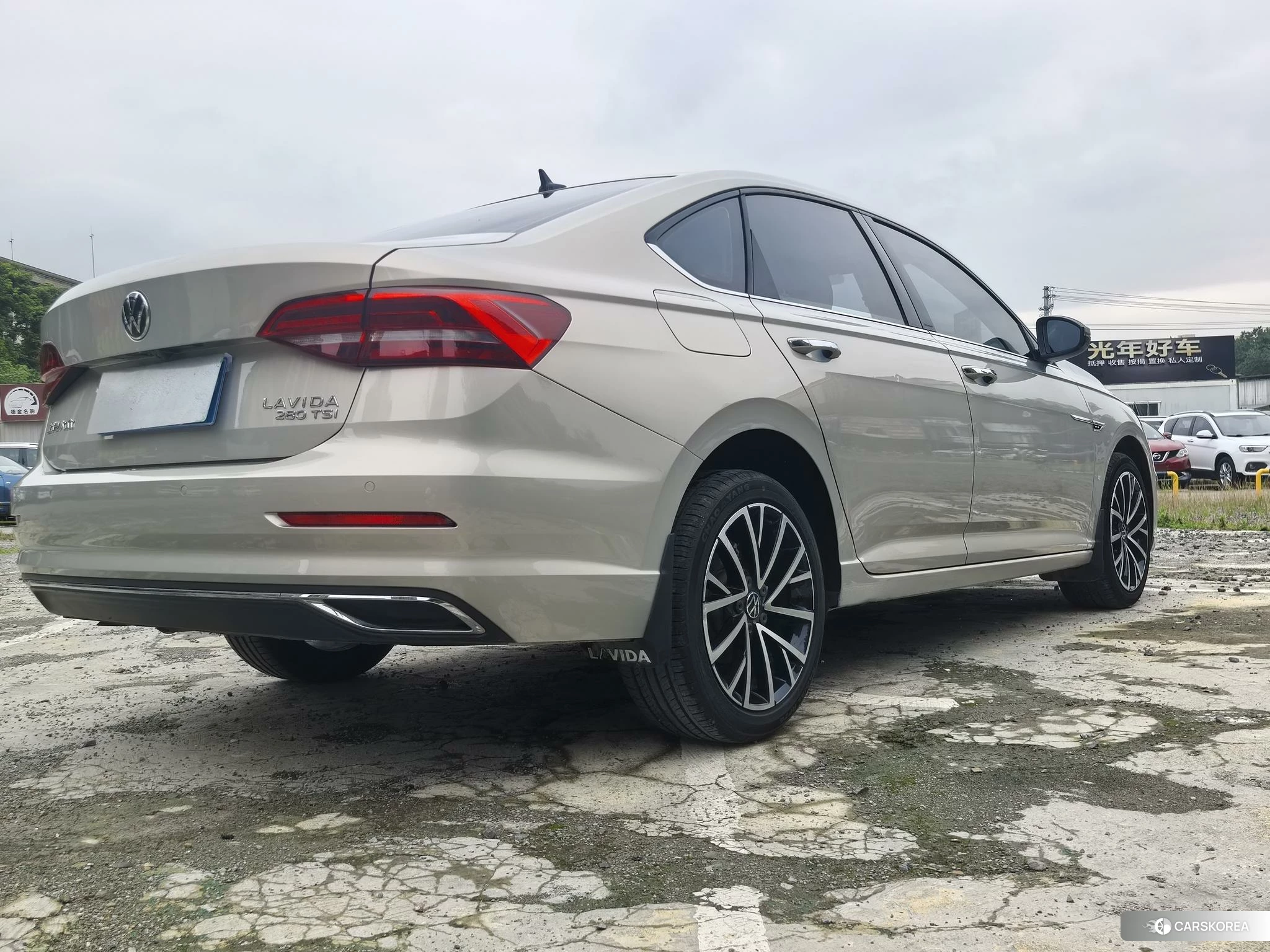 Volkswagen Lavida 2019 Шампань из Китая, фото 6