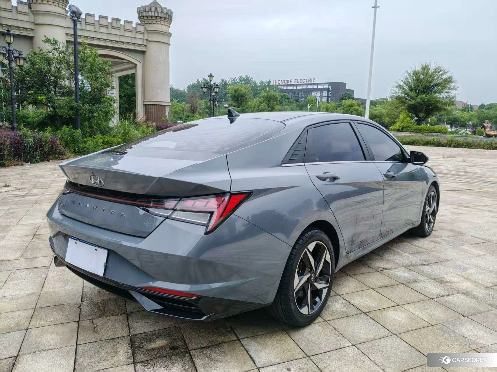 Hyundai Elantra 2022 Темно-серый из Китая, фото 4