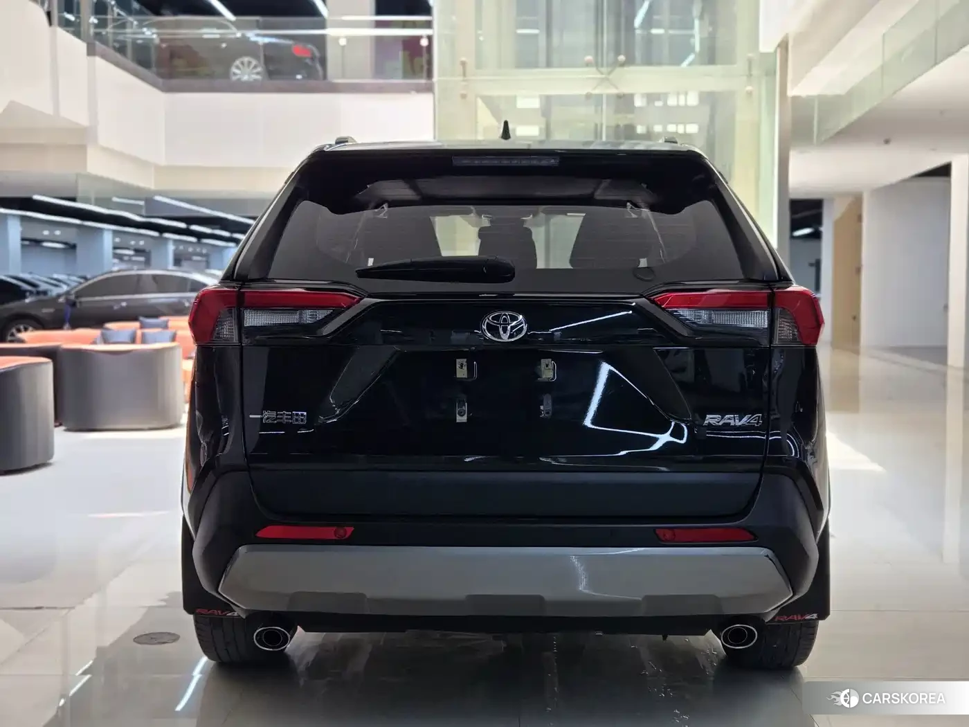 Toyota RAV4 2024 Черный из Китая, фото 4
