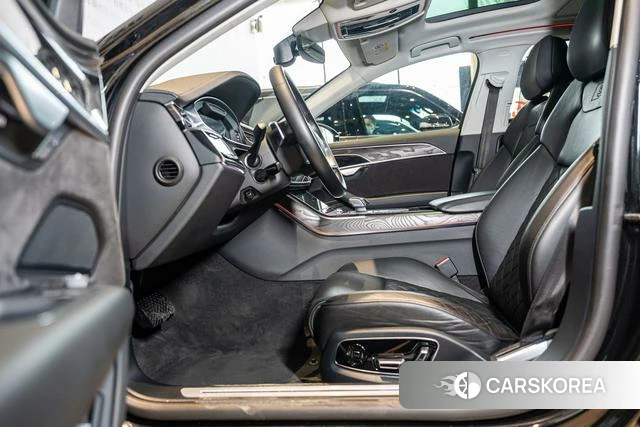 Audi A8 id 4275463 из Китая 12