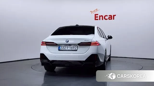 BMW 5 Series (G60) id 3533183 из Кореи 11