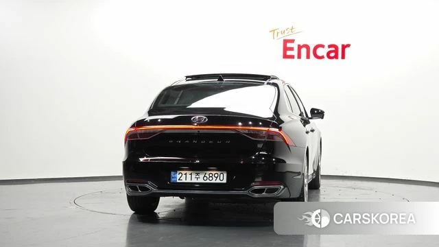 Hyundai The New Grandeur IG id 4397084 из Кореи 34