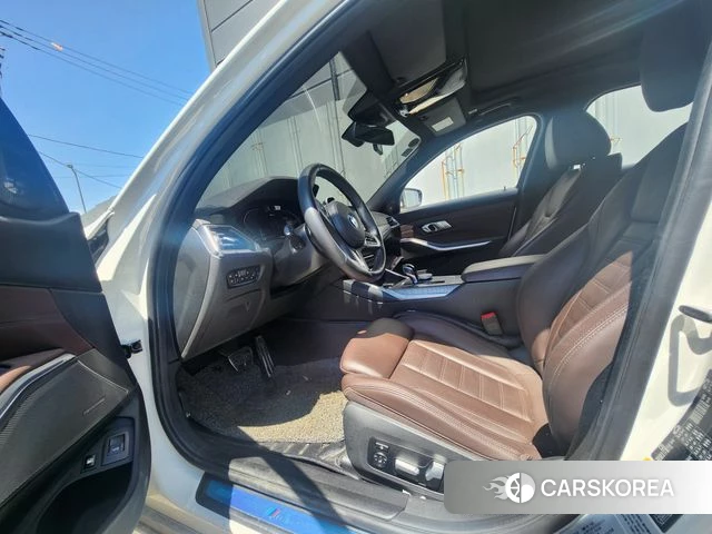 BMW 3 Series (G20) id 4293820 из Кореи 7
