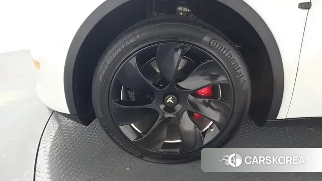 Tesla Model Y id 2960297 из Кореи 14