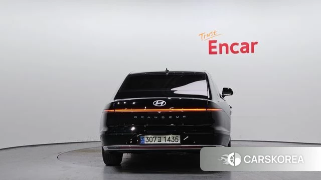 Hyundai Grandeur (GN7) id 3897372 из Кореи 14