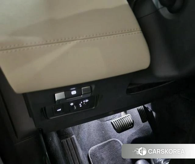 Land Rover Discovery Sports 2nd Generation 2020 Белый из Кореи, фото 4