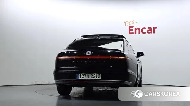 Hyundai Grandeur (GN7) id 3196117 из Кореи 14