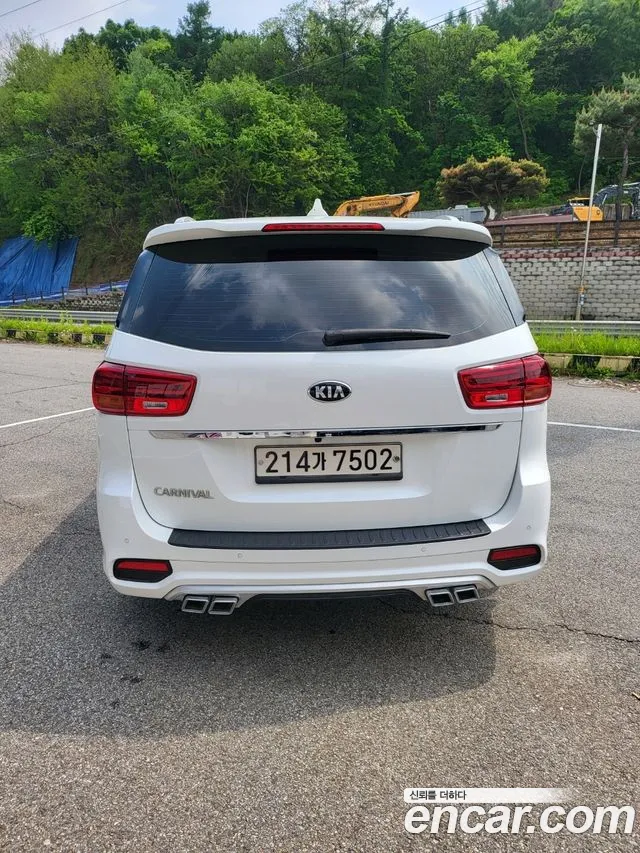 Kia The New Carnival id 2710004 из Кореи 10