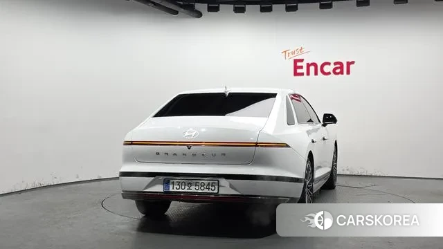 Hyundai Grandeur Hybrid (GN7) id 3684854 из Кореи 14