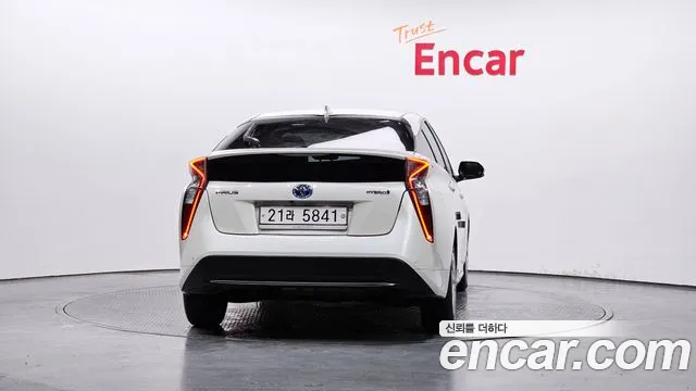 Toyota Prius 4th Generation id 2704919 из Кореи 14