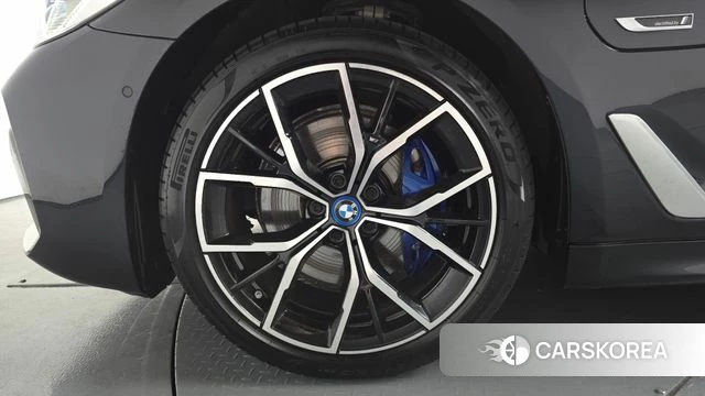 BMW 5 Series (G30) id 4665804 из Кореи 26