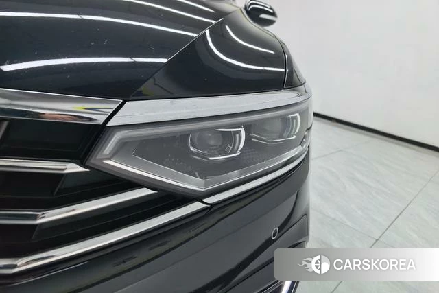 Volkswagen Magotan PHEV id 4291422 из Китая 11