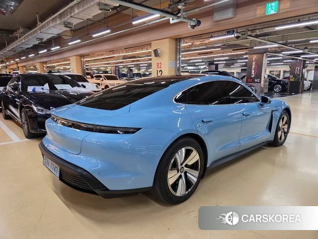 Porsche Taycan id 4402505 из Кореи 14