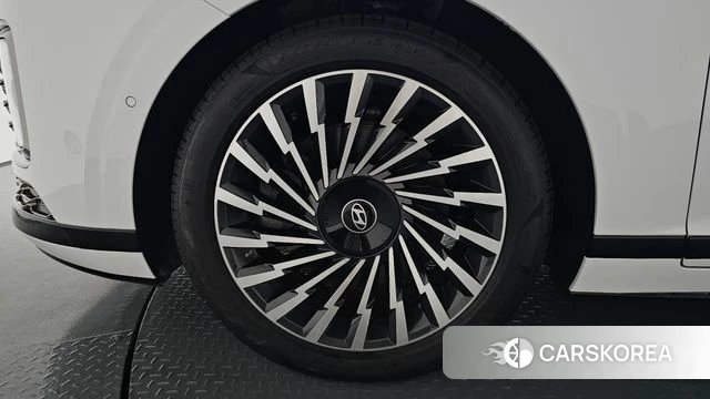 Hyundai Grandeur (GN7) id 4540577 из Кореи 32