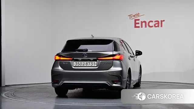 Lexus CT200h id 3621803 из Кореи 14