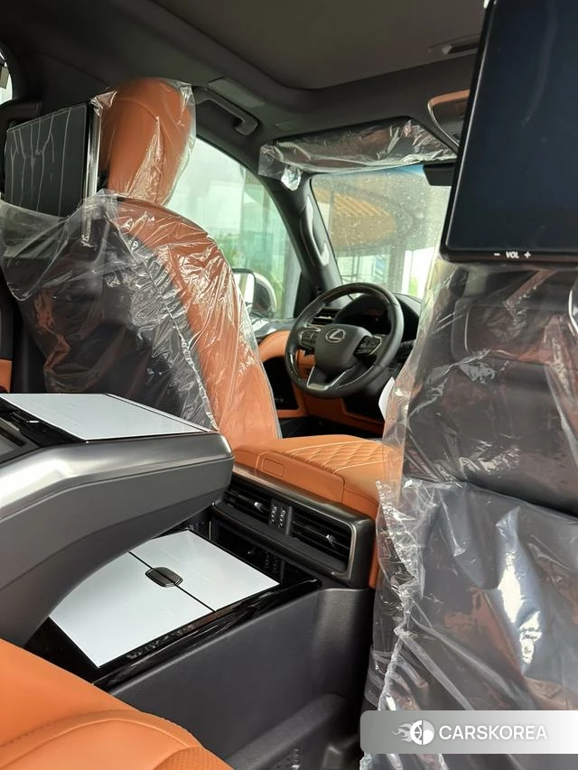 Lexus LX 2025 Темно-серый из Китая, фото 4