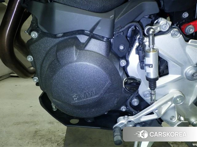 Engine photo