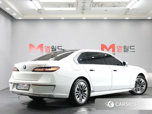 BMW 7 Series (G70) id 4211970 из Кореи 14