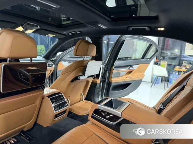 BMW 7 series 2019 Серебристо-серый из Китая, фото 4