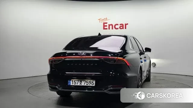 Hyundai The New Grandeur IG Hybrid id 3022515 из Кореи 14