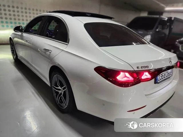 Mercedes-Benz E-Class W214 2025 Белый из Кореи, фото 4