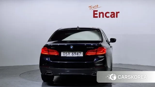 BMW 5 Series (G30) id 3308307 из Кореи 14