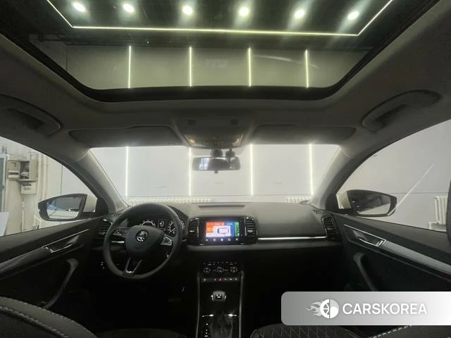 Skoda Krok 2021 Белый из Китая, фото 4