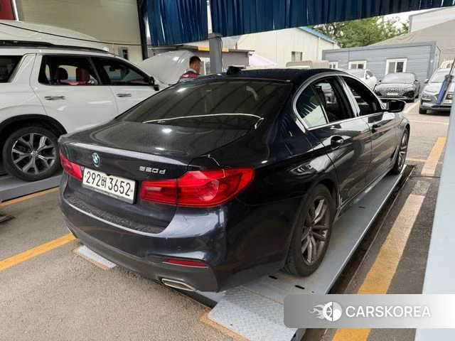 BMW 5 Series (G30) id 4482859 из Кореи 8