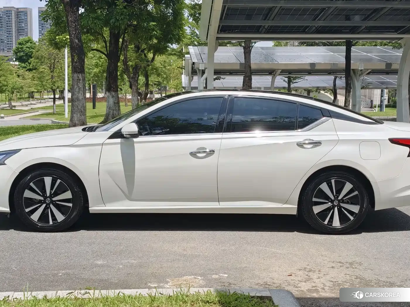 Nissan Altima id 4547348 из Китая 9