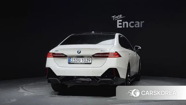 BMW 5 Series (G60) id 3399882 из Кореи 14