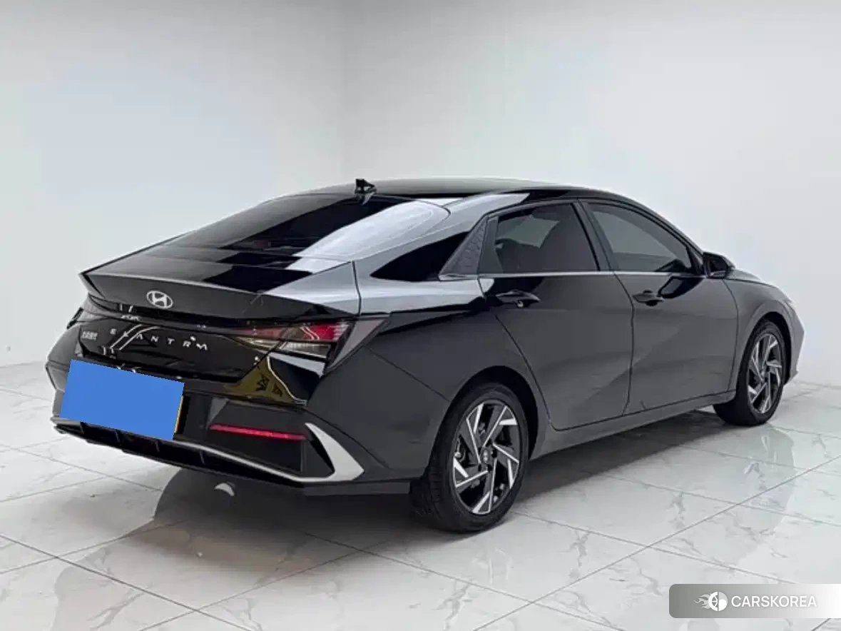 Hyundai Elantra id 4583731 из Китая 11