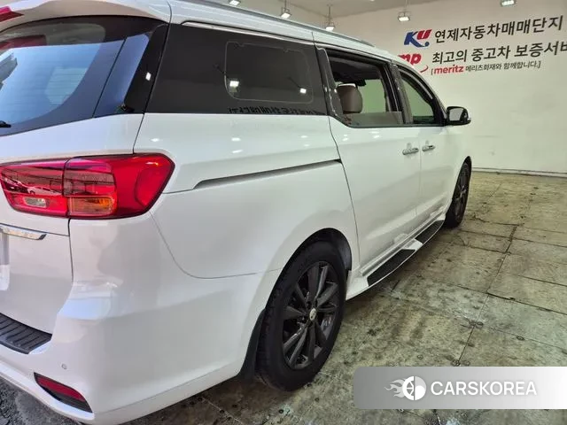 Kia The New Carnival id 3595433 из Кореи 14