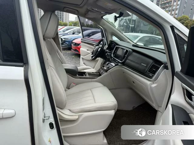 GAC Trumpchi Trumpchi M8 id 3869680 из Китая 7