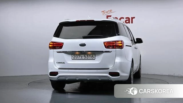 Kia The New Carnival id 4698170 из Кореи 14