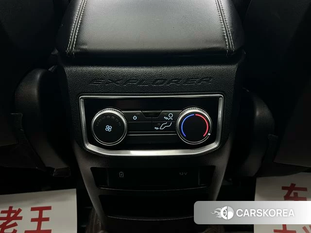 Ford Explorer 2021 Черный из Китая, фото 6