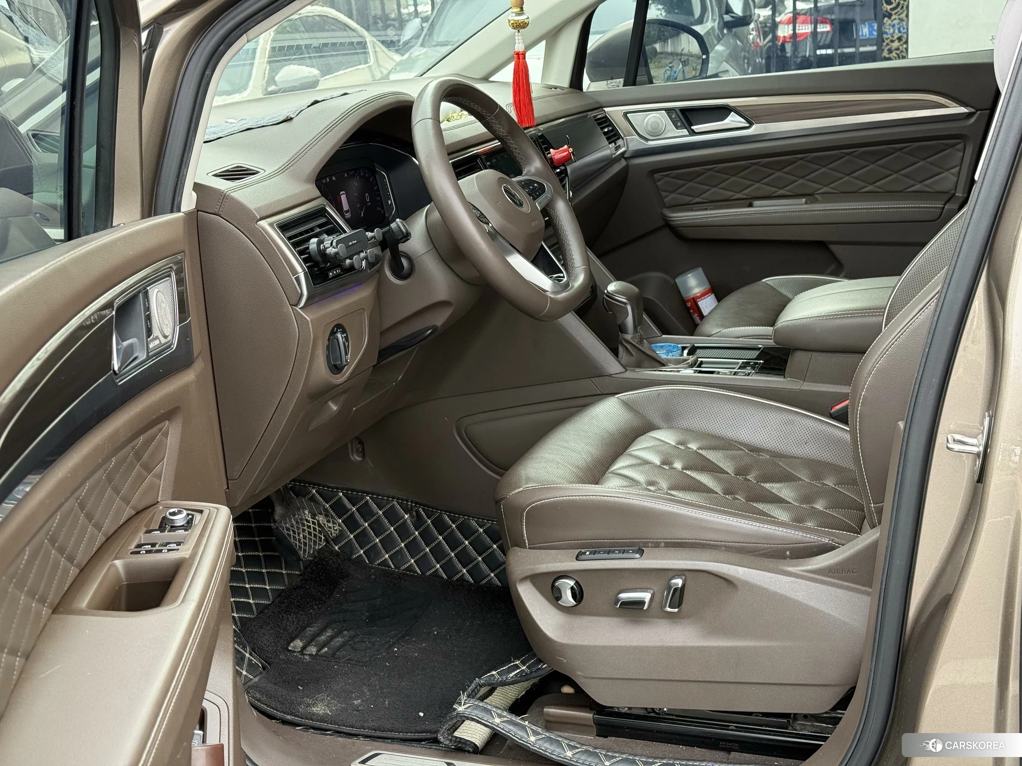 Volkswagen Weiran id 4467859 из Китая 10