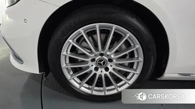 Mercedes-Benz E-Class W213 id 3033205 из Кореи 14