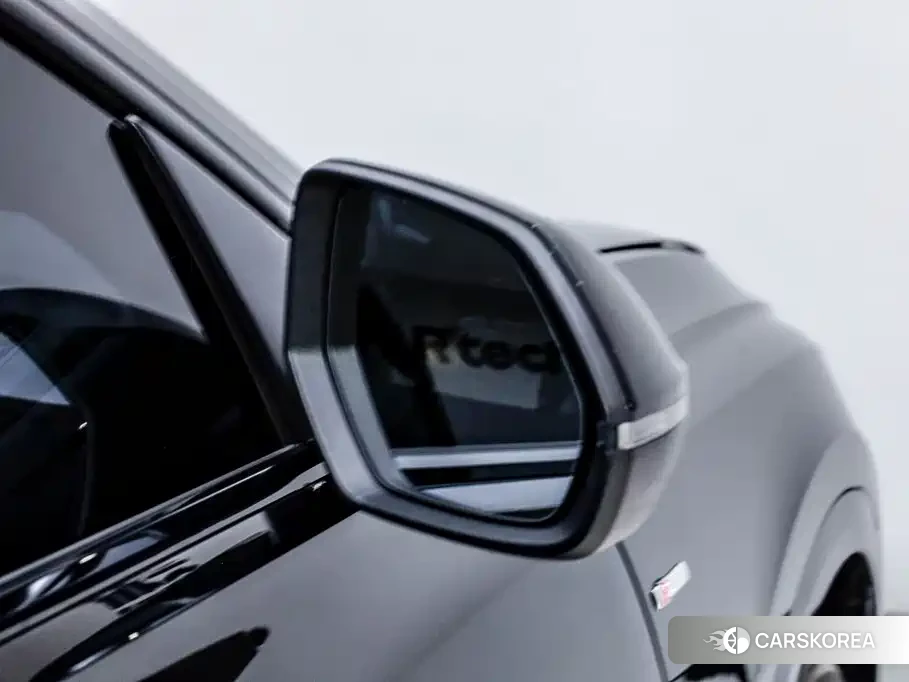 Audi Q8 id 4599756 из Китая 34