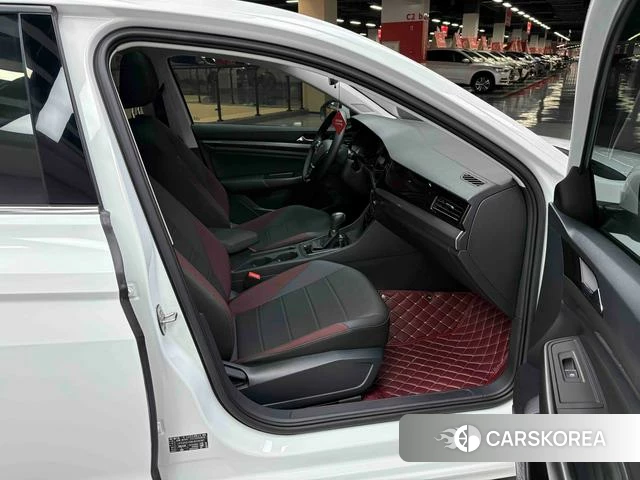 Volkswagen Bora id 4374680 из Китая 34