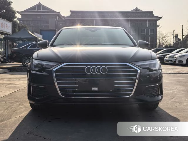 Audi A6L id 4290790 из Китая 9