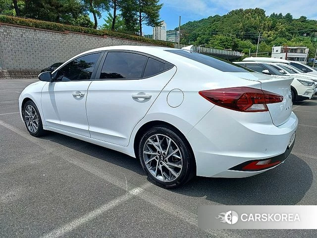 Hyundai The New Avante AD id 4471235 из Кореи 13