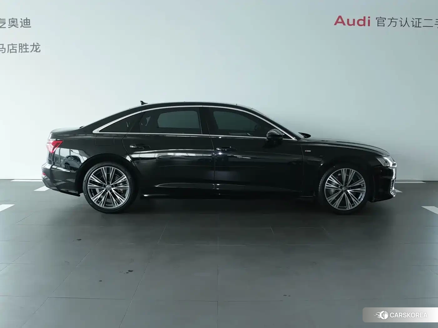 Audi A6L 2022 Черный из Китая, фото 4