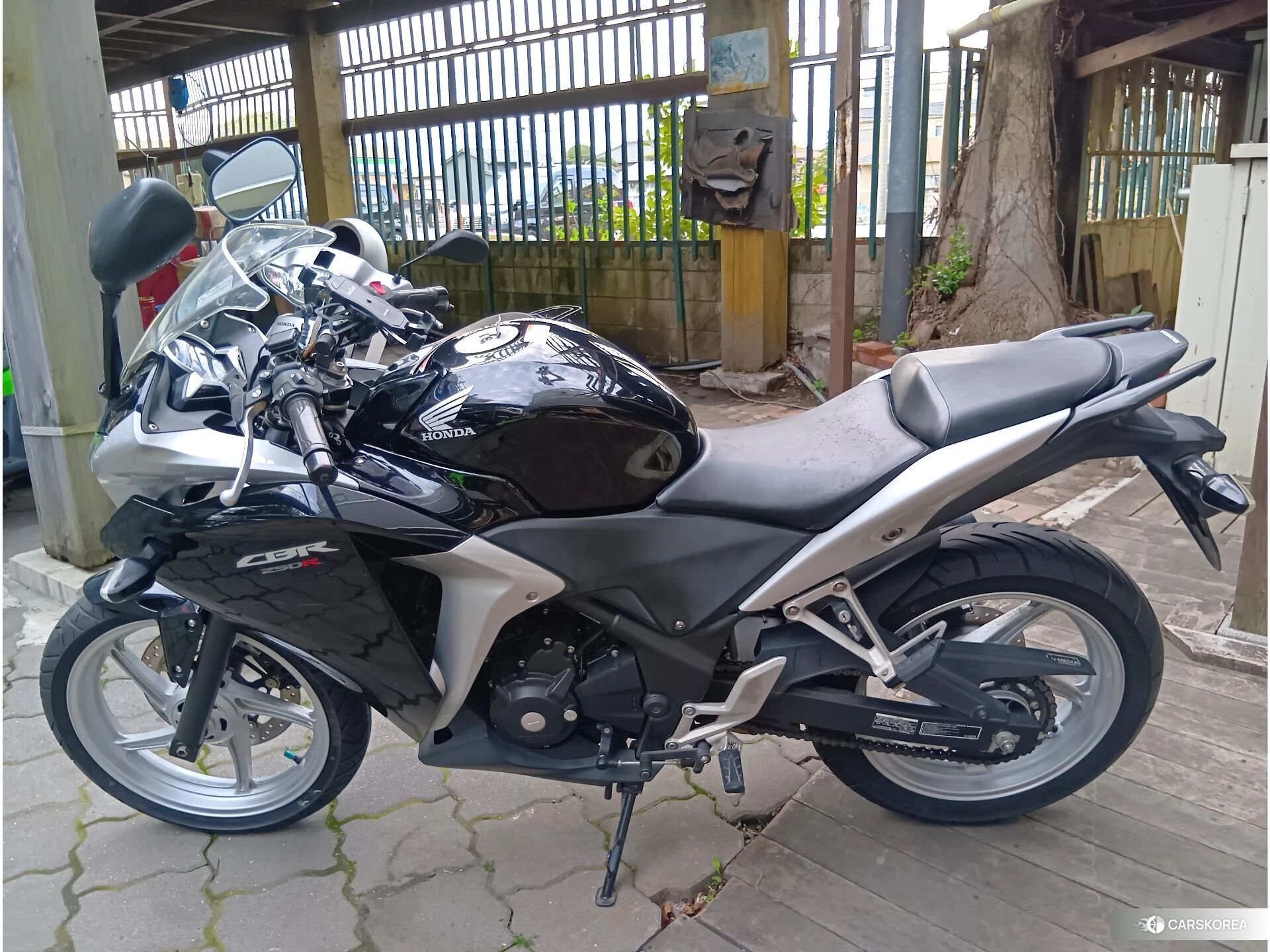 Проданный Honda CBR250R id 3947550 из Японии, фото 2