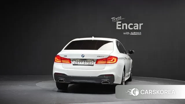 BMW 5 Series (G30) id 3703965 из Кореи 14